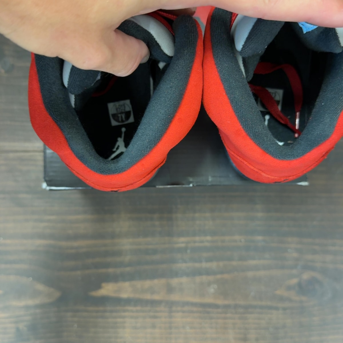 Jordan 5 Retro Raging Bull Red (2021) (GS) - Image 6