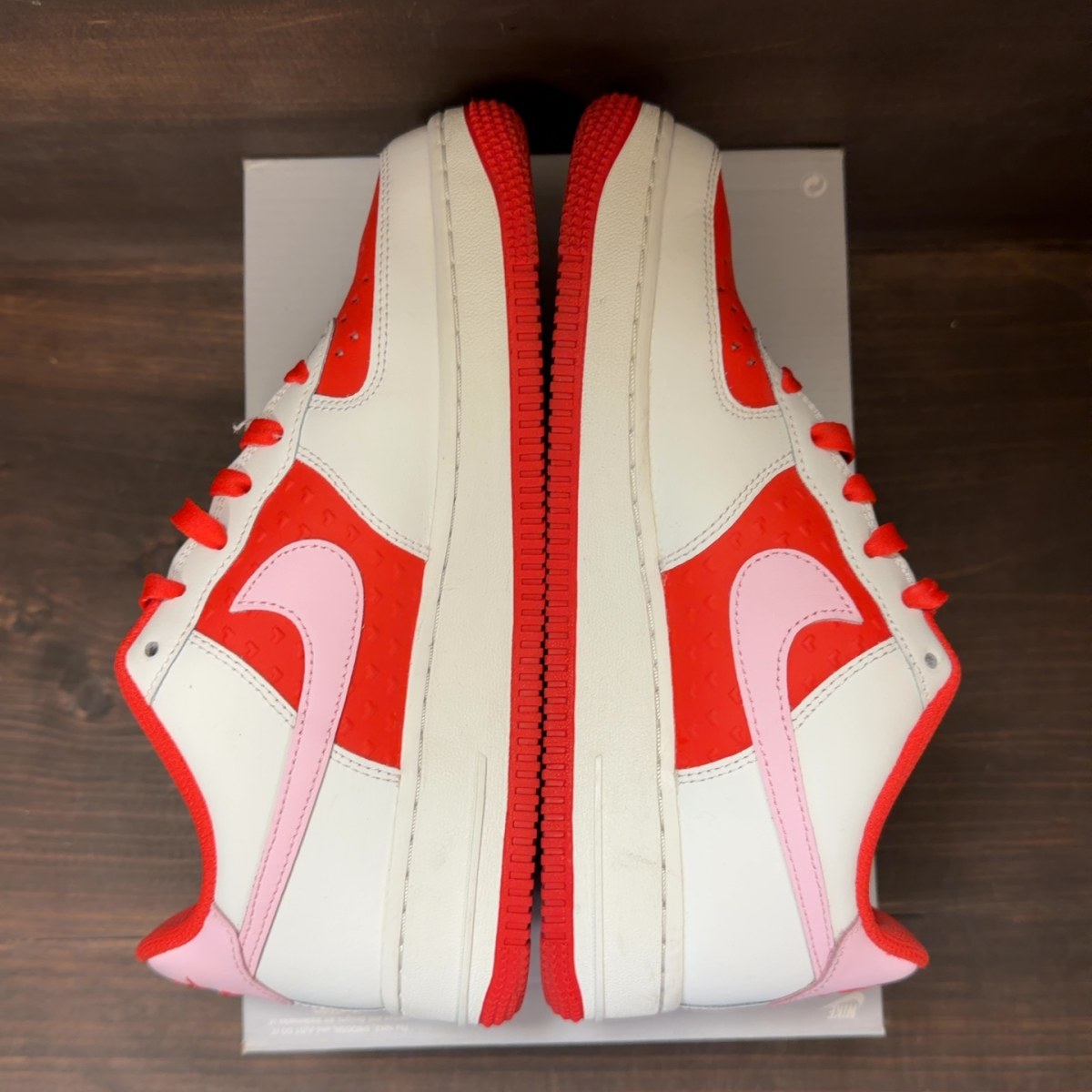 Nike Air Force 1 Low Valentine's Day (2025) (GS) - Image 6