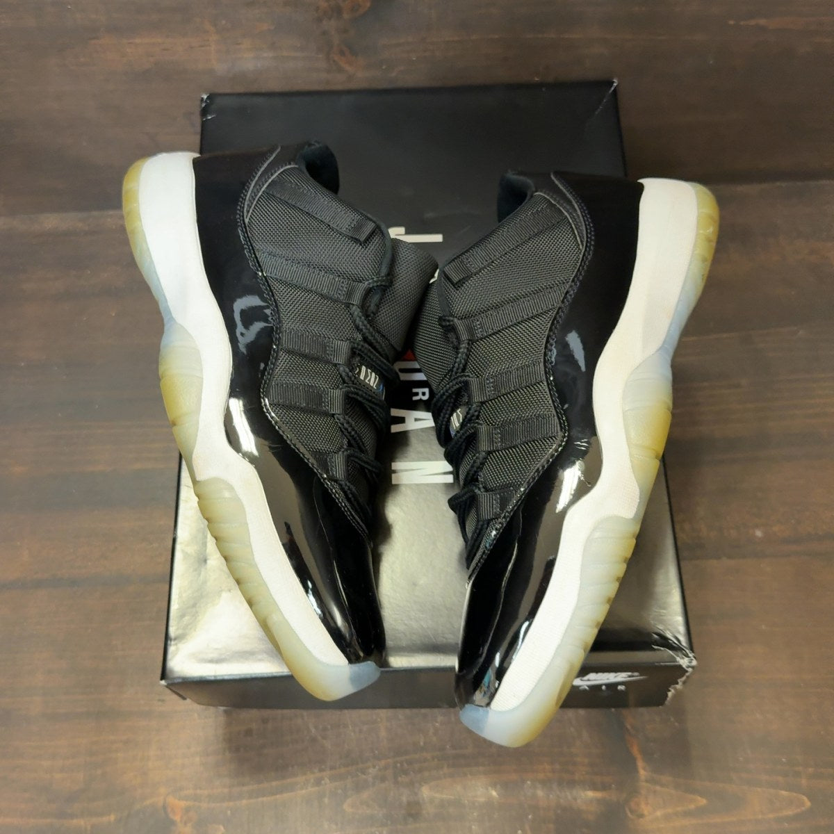 Jordan 11 Retro Low Space Jam - Image 2