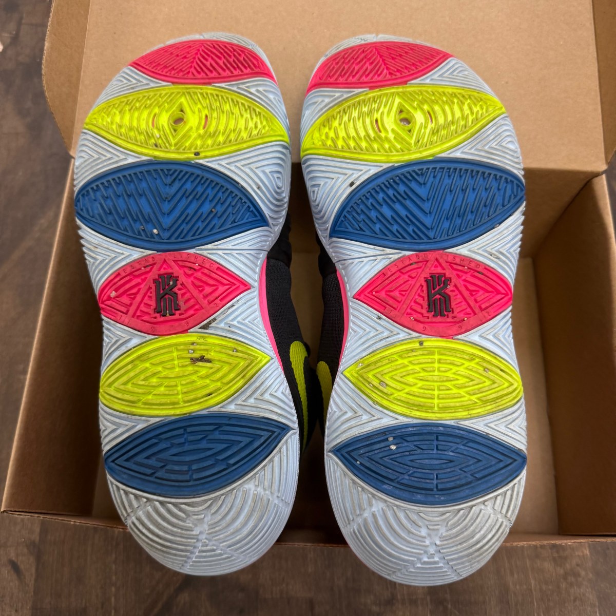 Nike Kyrie 5 Just Do It Size 11.5 (Pre-Owned) - Image 2
