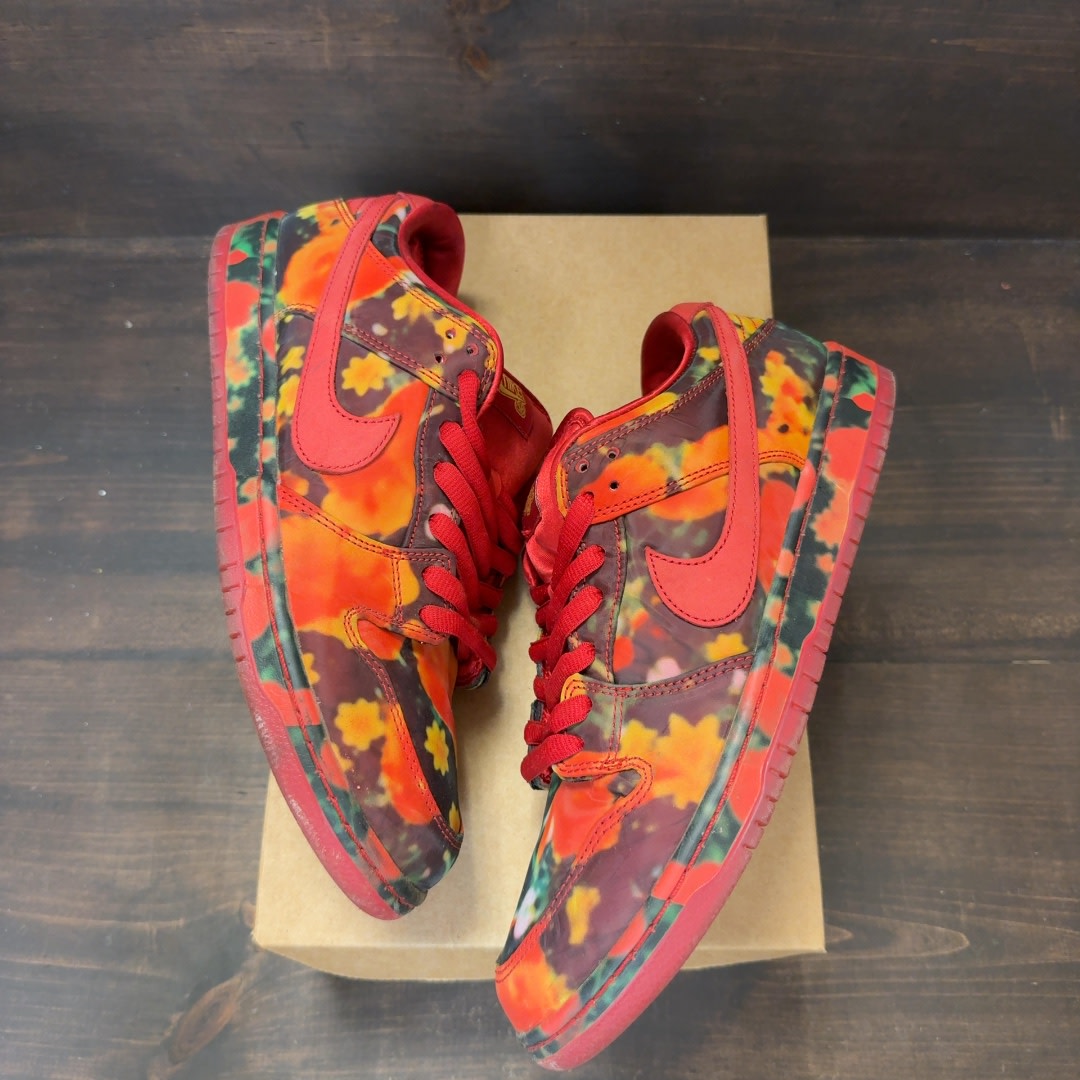 Nike SB Dunk Low The Wizard of Oz Poppy Field Size 11 (Pre-Owned) - Image 2