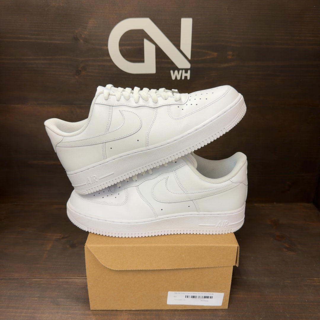 Nike Air Force 1 Low '07 White Size 9.5 (Pre-Owned) - Image 1
