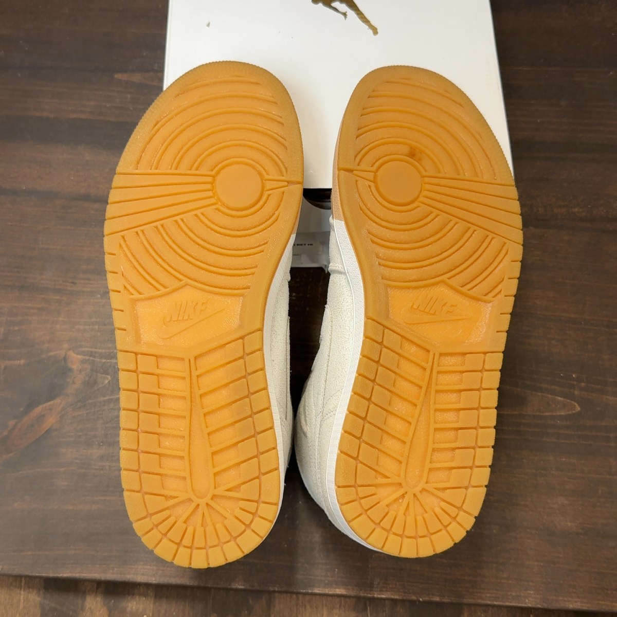 Jordan 1 Retro High Dip-Toe White (Women's) - Image 8