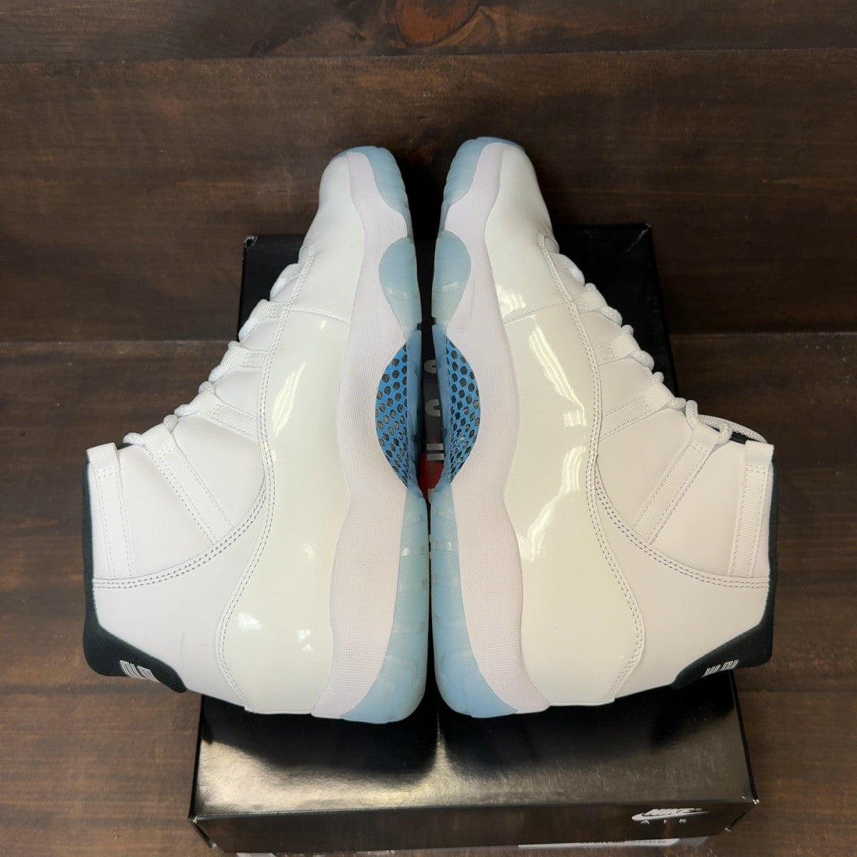Jordan 11 Retro Legend Blue (2024) - Image 6