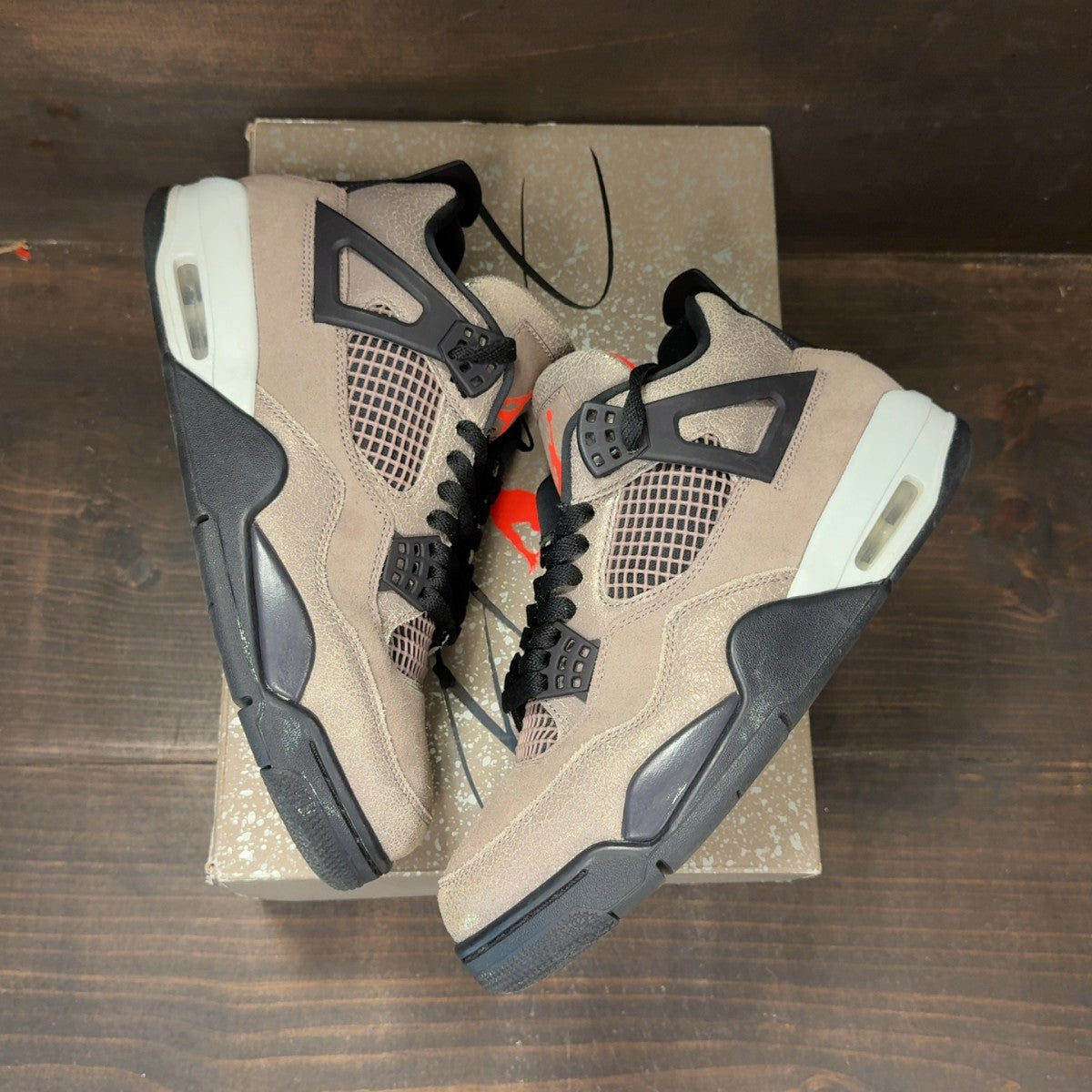 Jordan 4 Retro Taupe Haze Size 8.5 (Pre-Owned) - back