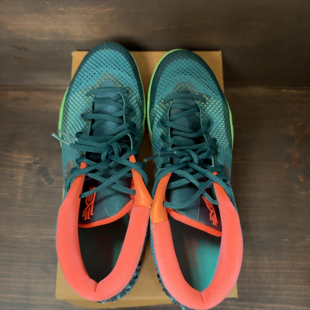 Nike Kyrie 1 Venus Flytrap Size 13 (Pre-Owned) - Image 5
