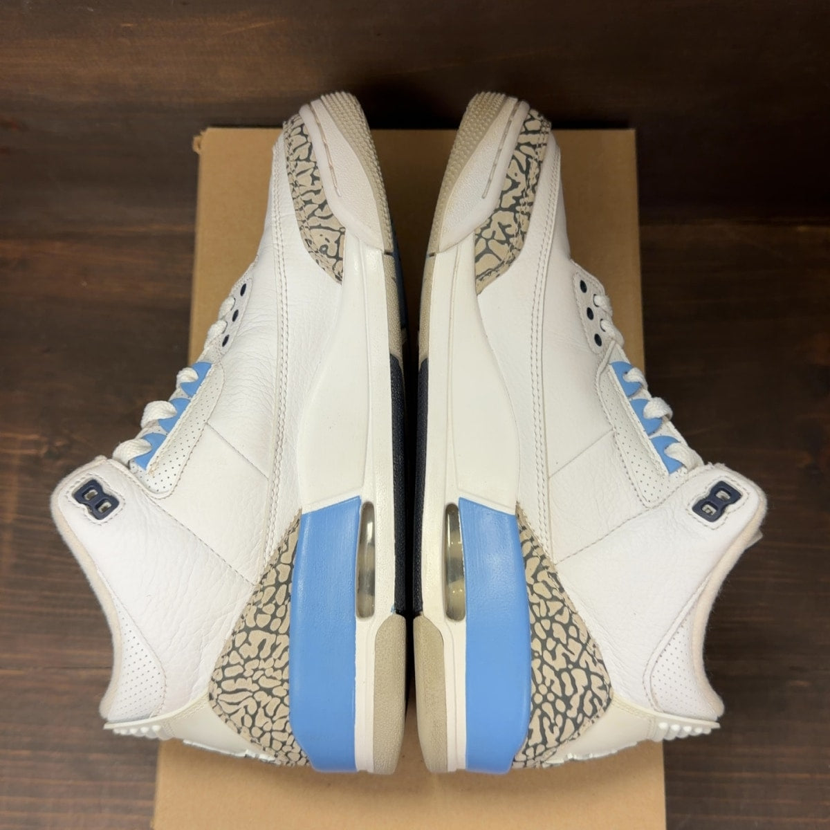Jordan 3 Retro UNC (2020) Size 9 (Pre-Owned) - Image 5