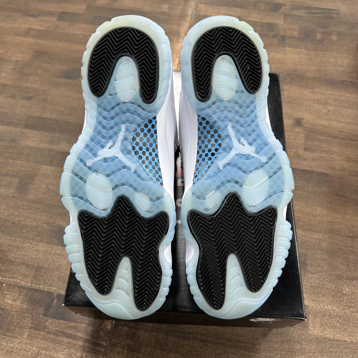 Legend Blue Jordan 11 Retro (USED)