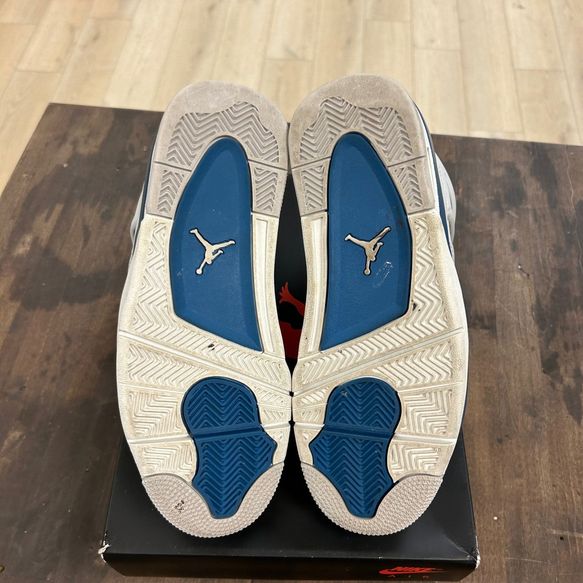 Jordan 4 Retro Military Blue (2024) (GS) - Image 5
