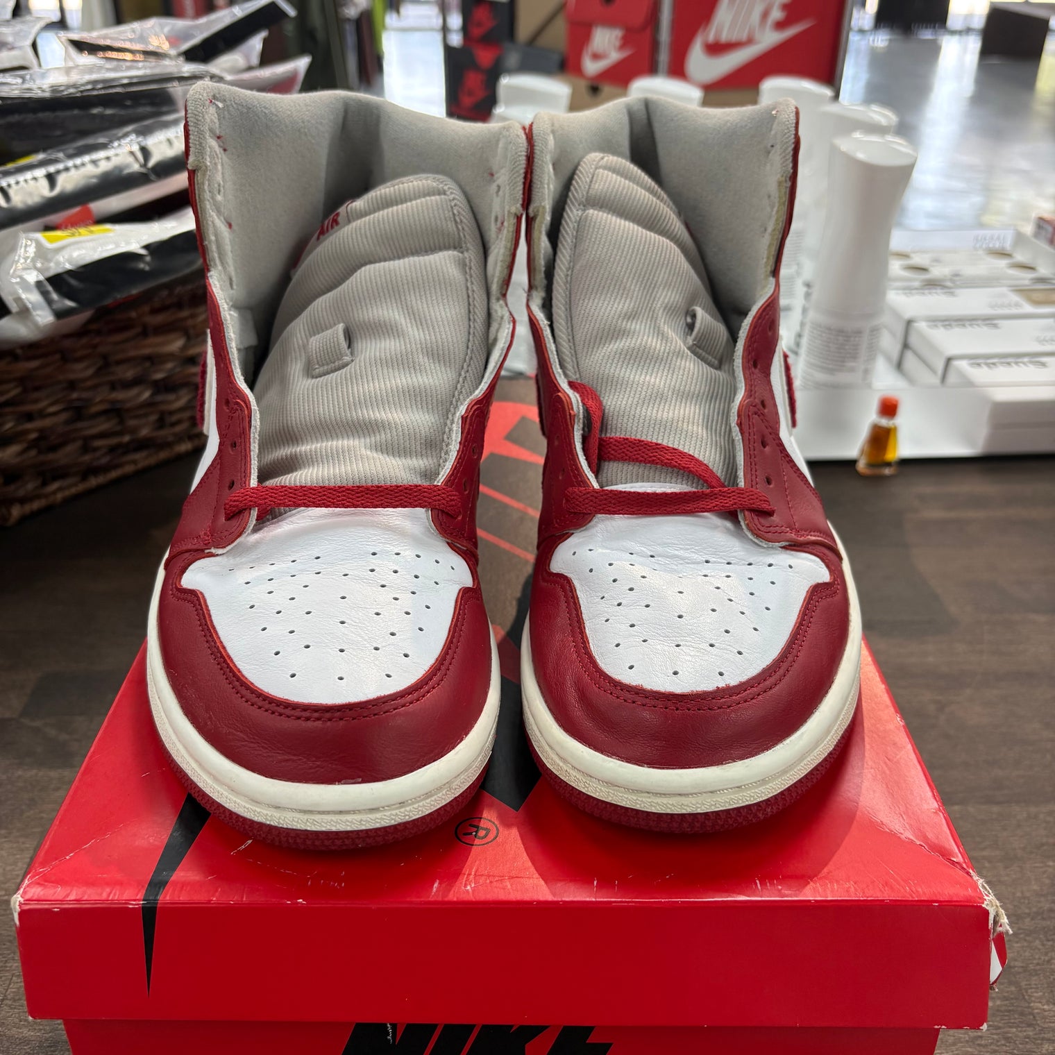 Varsity Red Jordan 1 High (W) (USED)