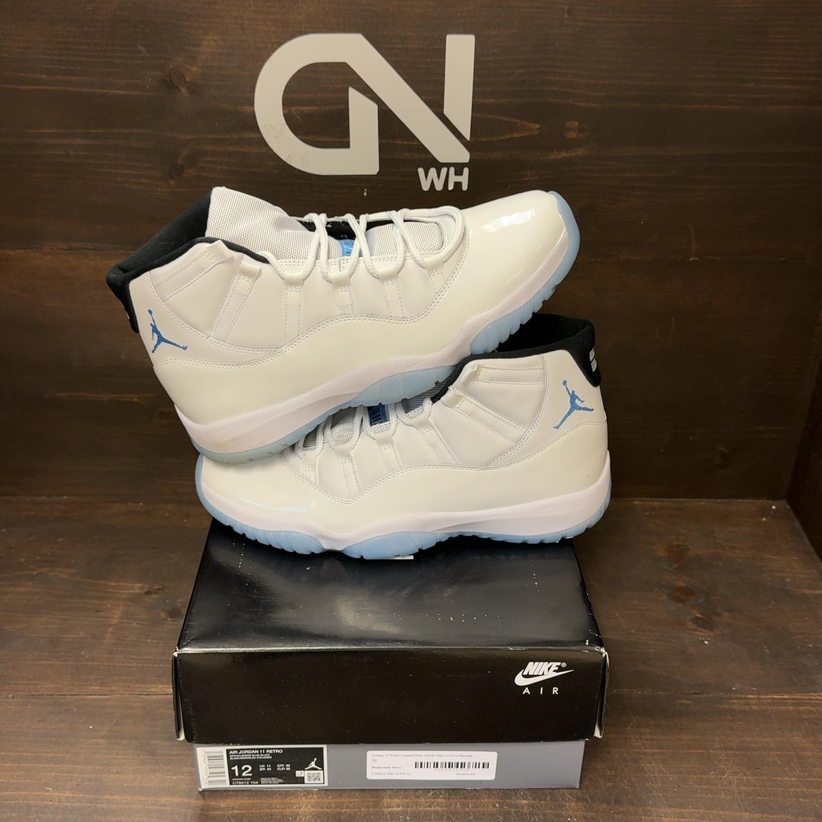 Jordan 11 Retro Legend Blue (2024) Size 12 (Pre-Owned) - front