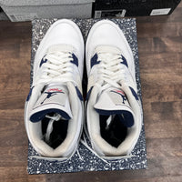 Midnight Navy Jordan 4 (USED)