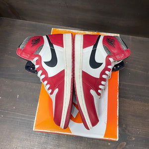 Jordan 1 Retro High OG Chicago Lost and Found Size 9 (Pre-Owned) - sole