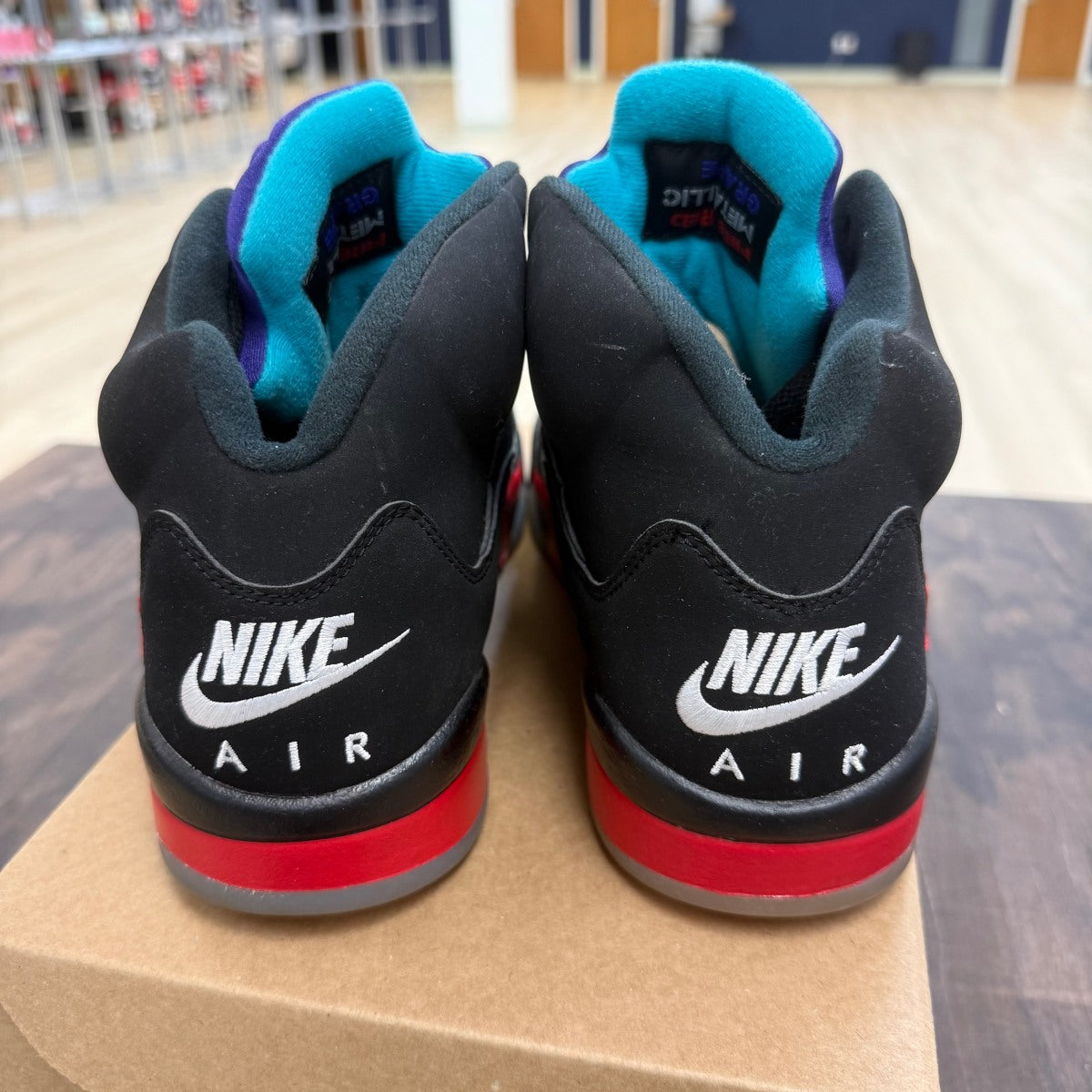Jordan 5 Retro Top 3 Size 11 (Pre-Owned) - Image 5