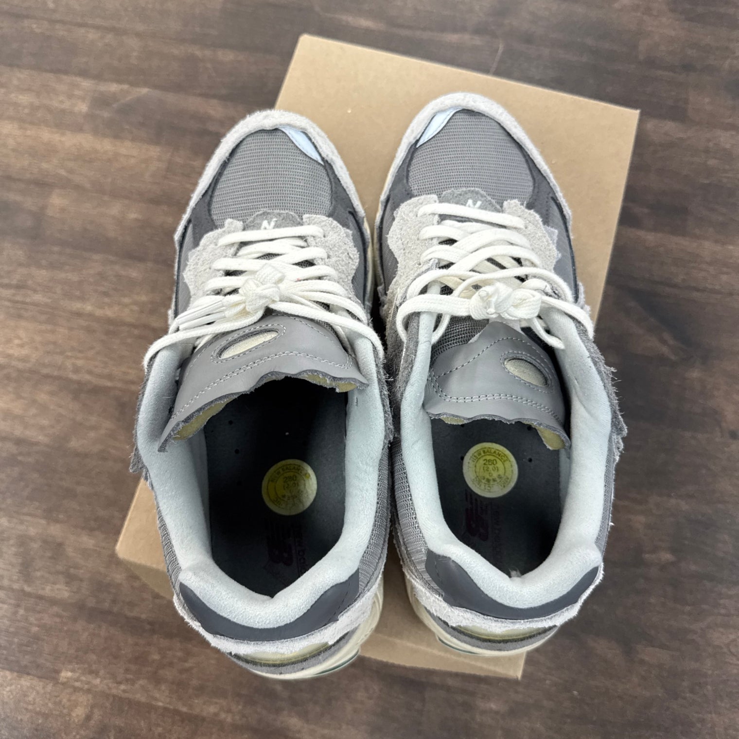 Raincloud Protection Pack New Balance 2002R (USED,No Box)