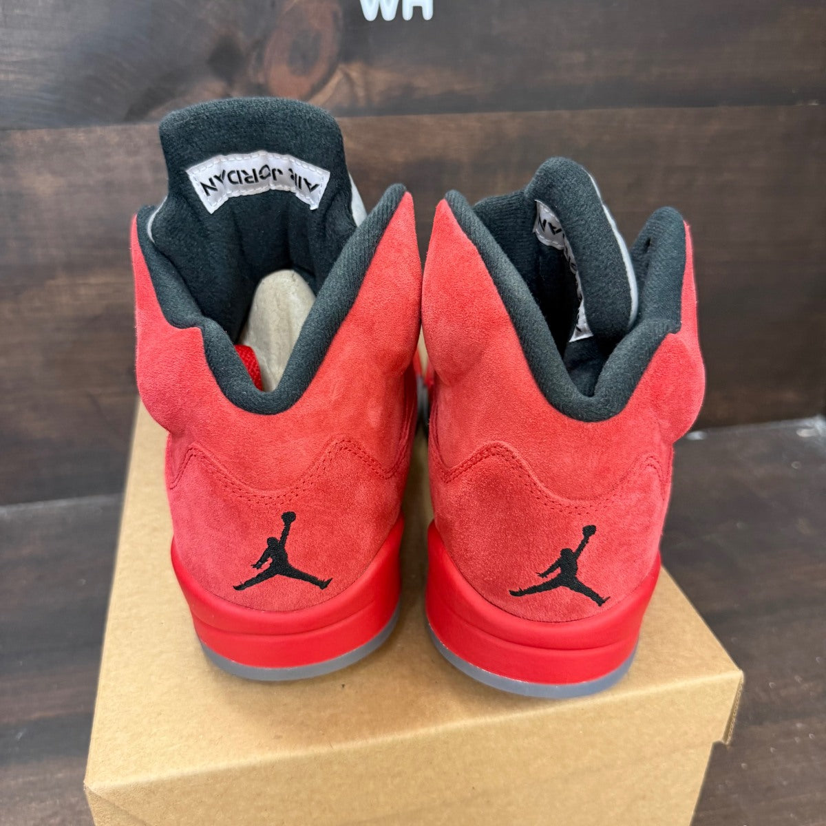 Jordan 5 Retro Red Suede Size 7 (Pre-Owned) - Image 3