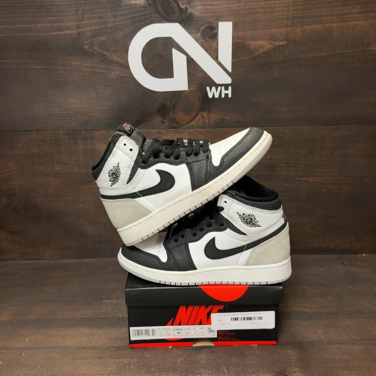 Jordan 1 Retro High OG Bleached Coral (GS) - Image 1