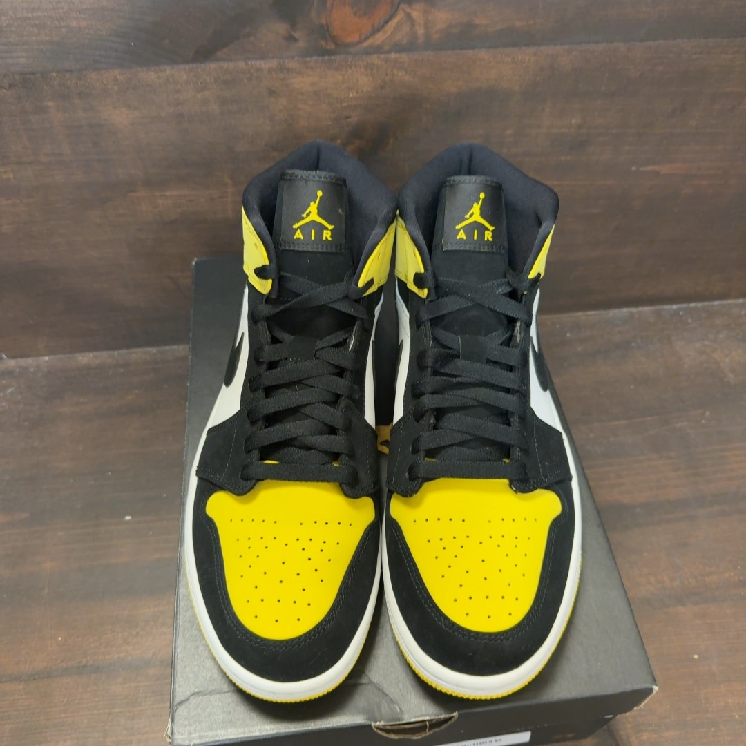 Jordan 1 Mid Yellow Toe Black - Image 3