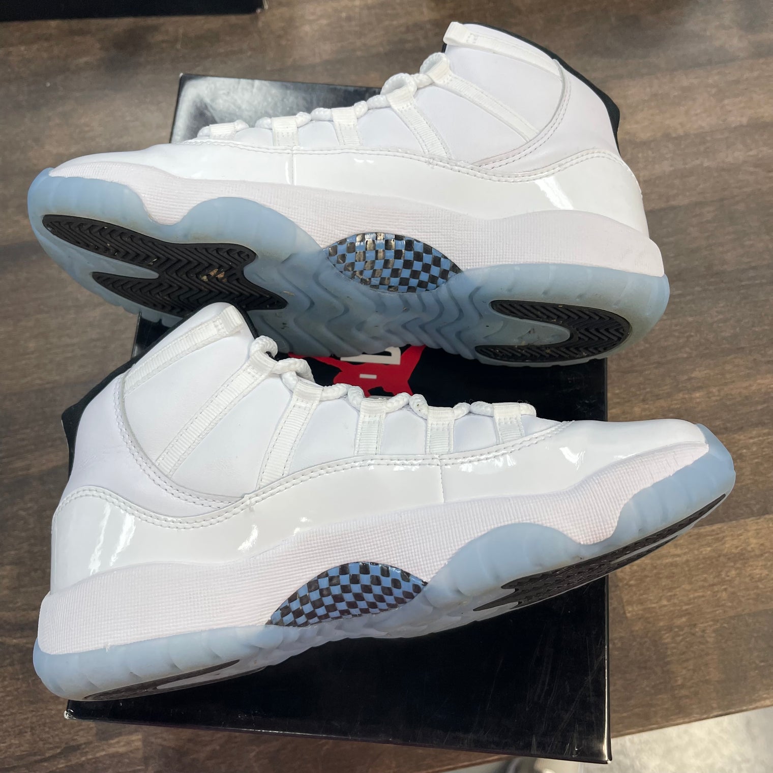 Legend Blue Jordan 11 (2024) (GS) (USED)