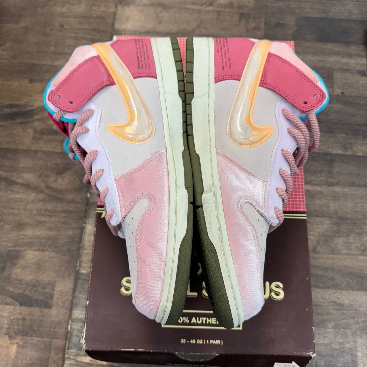 Social Status Free Lunch SB Strawberry Milk Dunk Mid (USED)