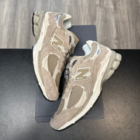 Driftwood New Balance 2002R (USED;NO BOX)