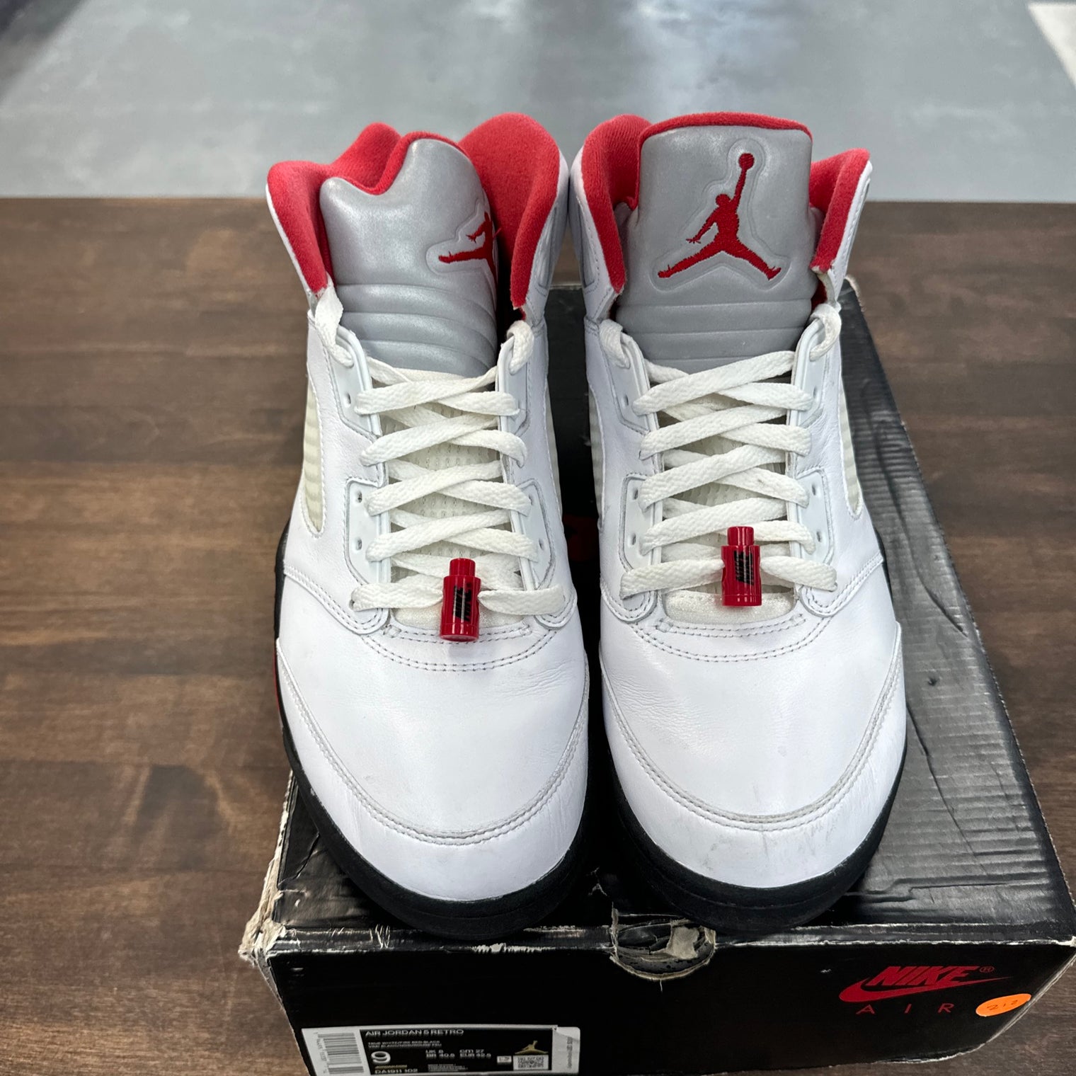 Fire Red Jordan 5 Retro (USED)