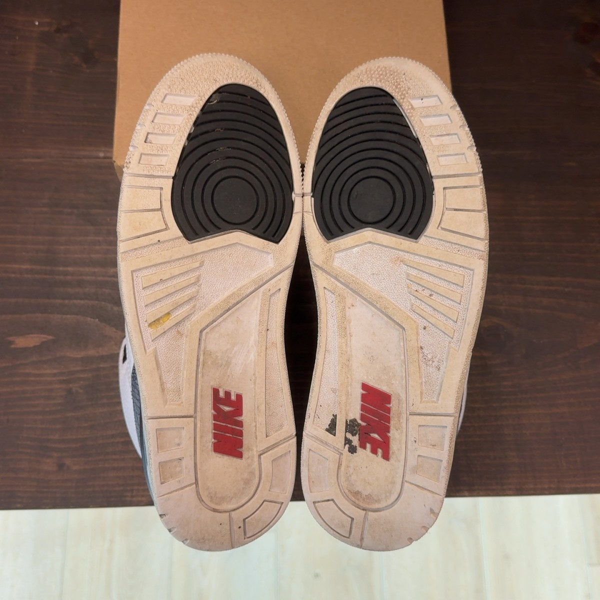 Jordan 3 Retro SE-T CO.JP Fire Red Denim Size 9.5 (Pre-Owned) - Image 8