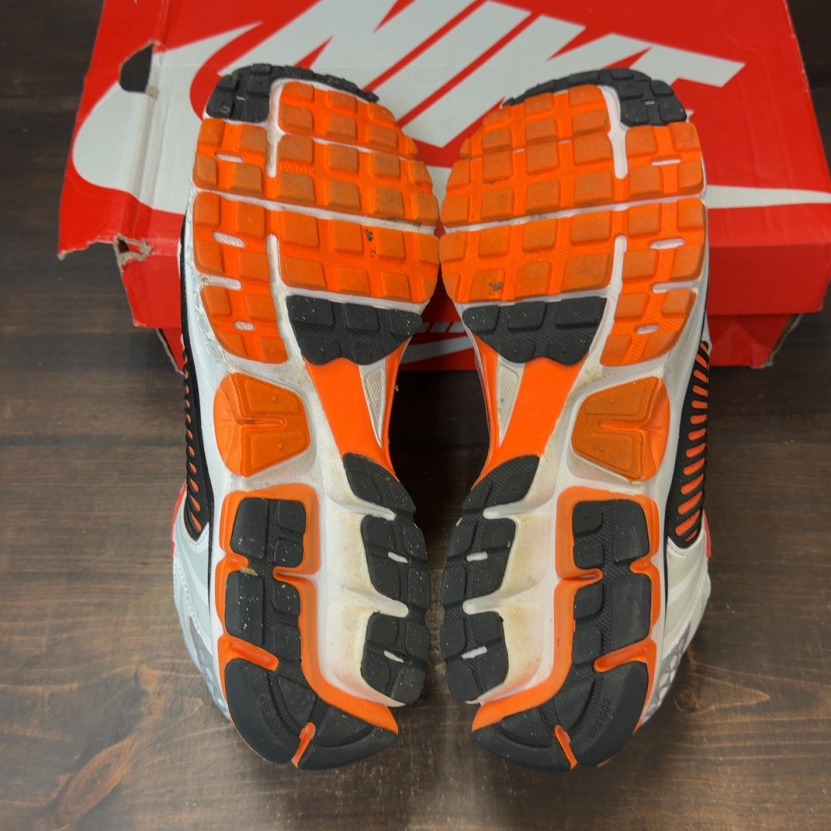 Nike Zoom Vomero 5 Total Orange - Image 7