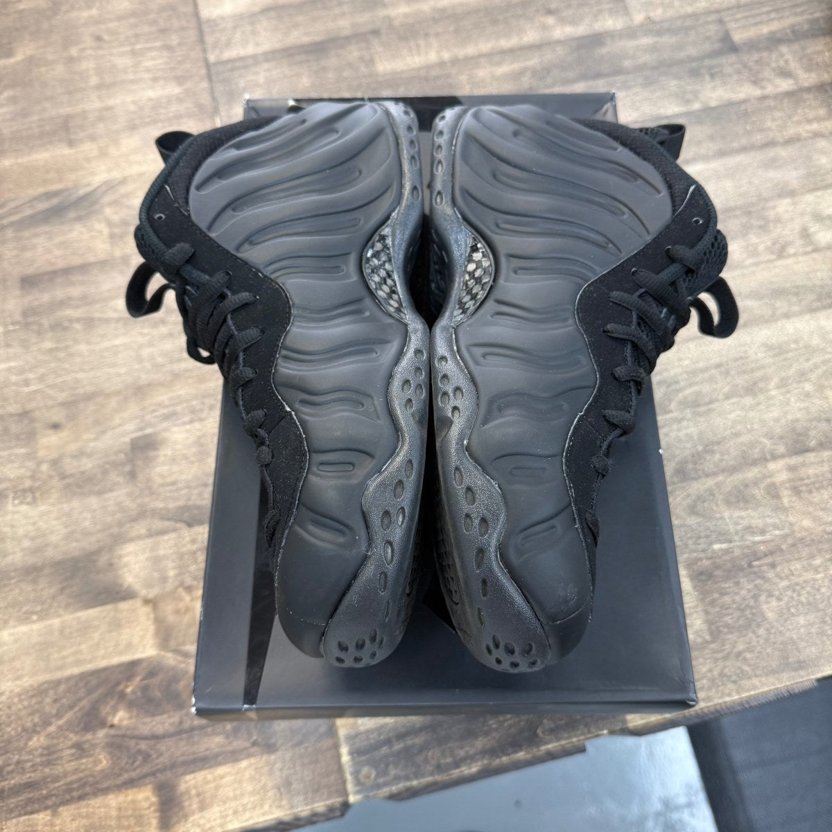 Nike Air Foamposite One Anthracite (2023) - Image 3