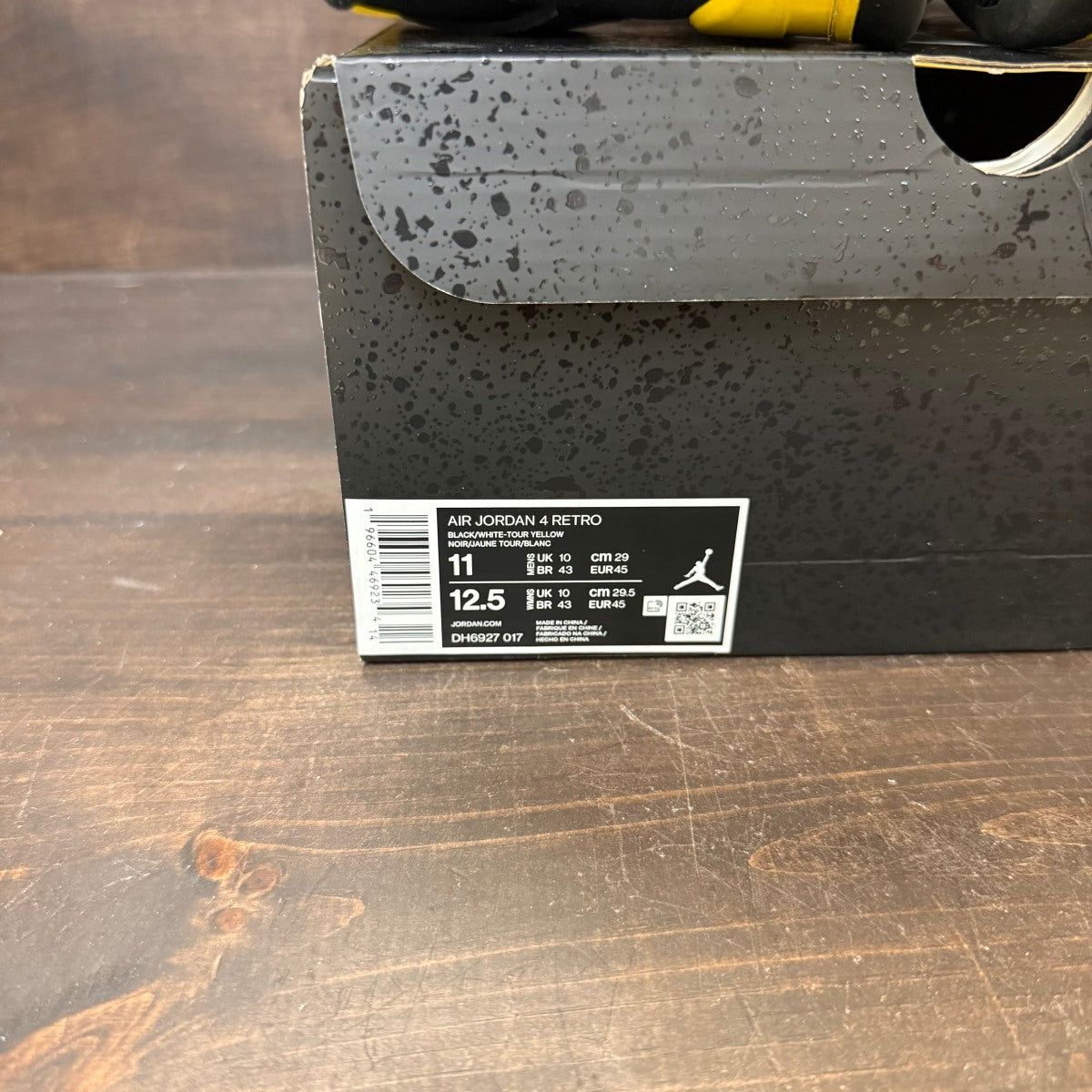 Jordan 4 Retro Thunder (2023) - Image 7