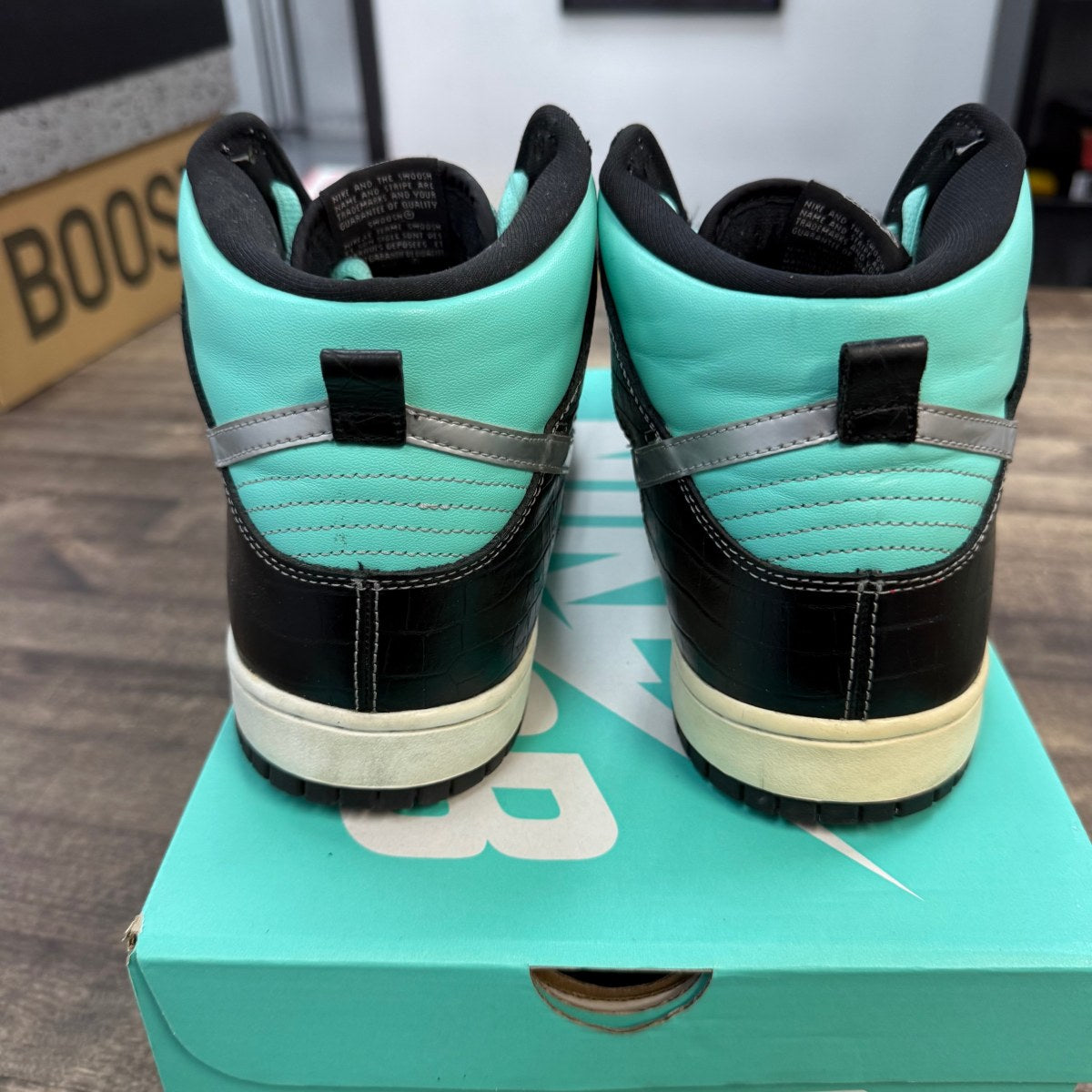 Nike SB Dunk High Diamond Supply Co. Size 12 (Pre-Owned) - Image 4