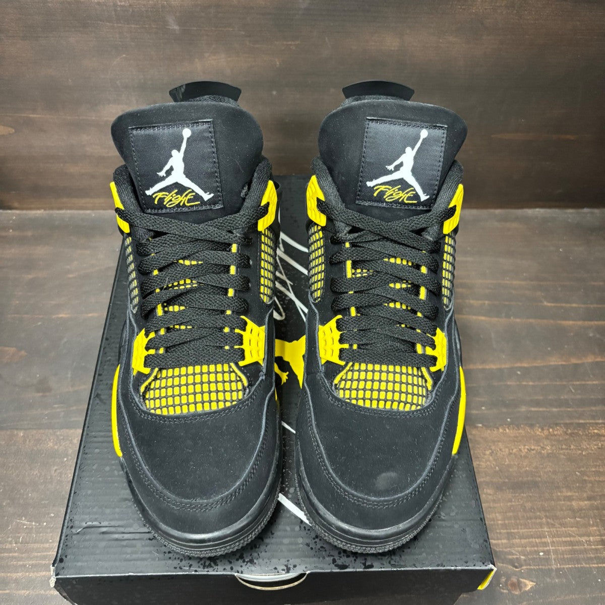 Jordan 4 Retro Thunder (2023) - Image 3