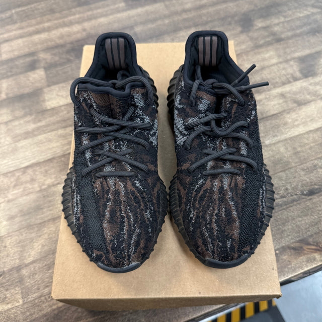 MX Rock adidas Yeezy Boost 350 V2 (USED,No Box)