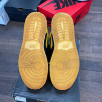 (GS) New Love Jordan 1 Mid (USED)