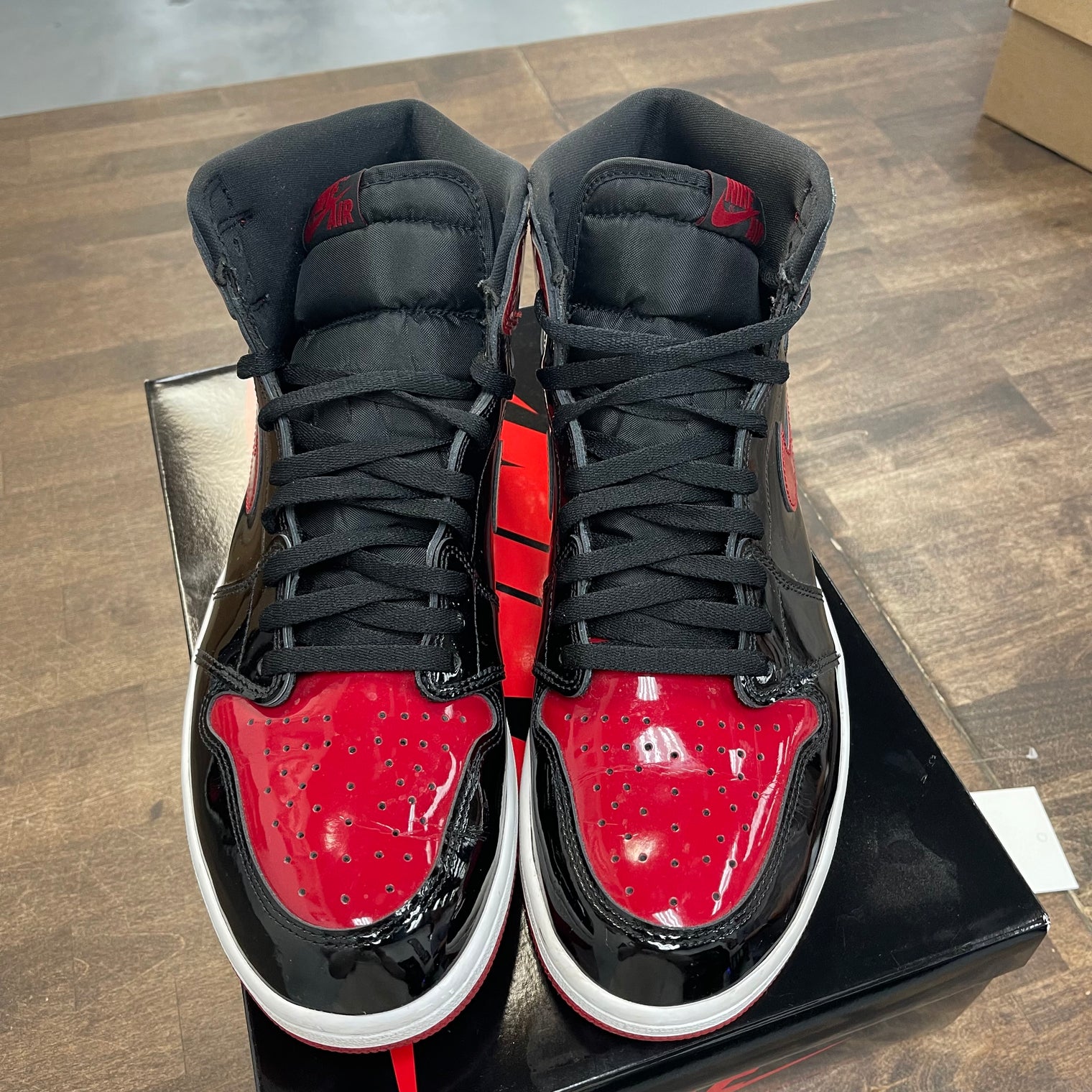 Patent Bred Jordan 1 High (USED)