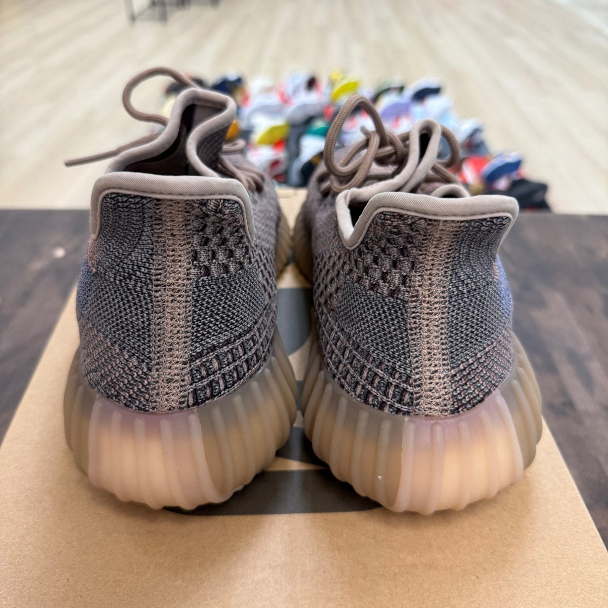 adidas Yeezy Boost 350 V2 Fade - Image 4