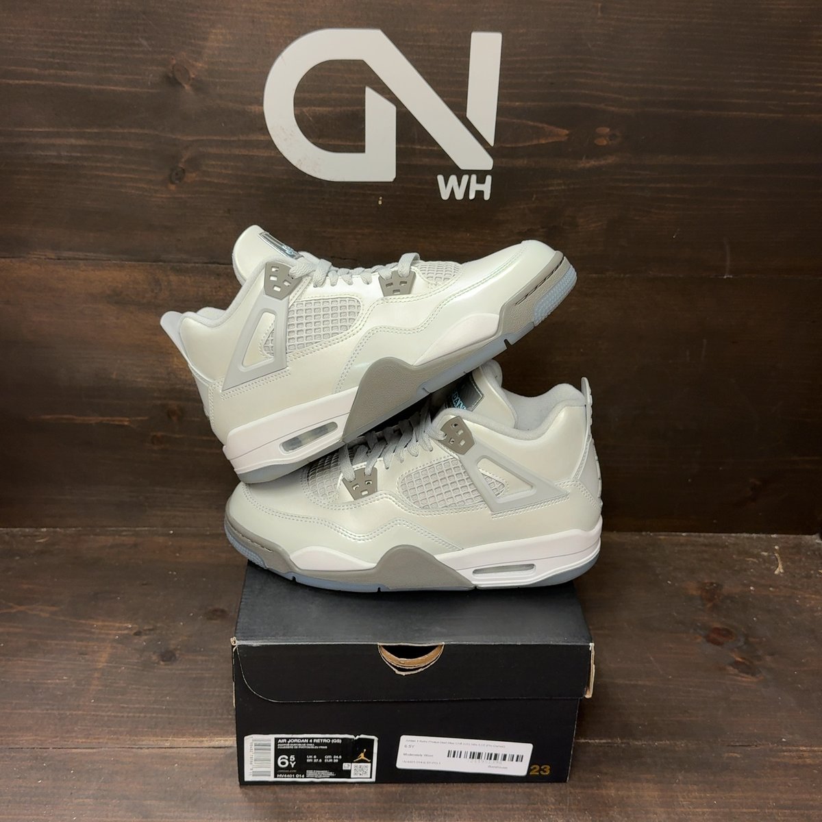Jordan 4 Retro Photon Dust Blue Chill (GS) Size 6.5Y (Pre-Owned) - front