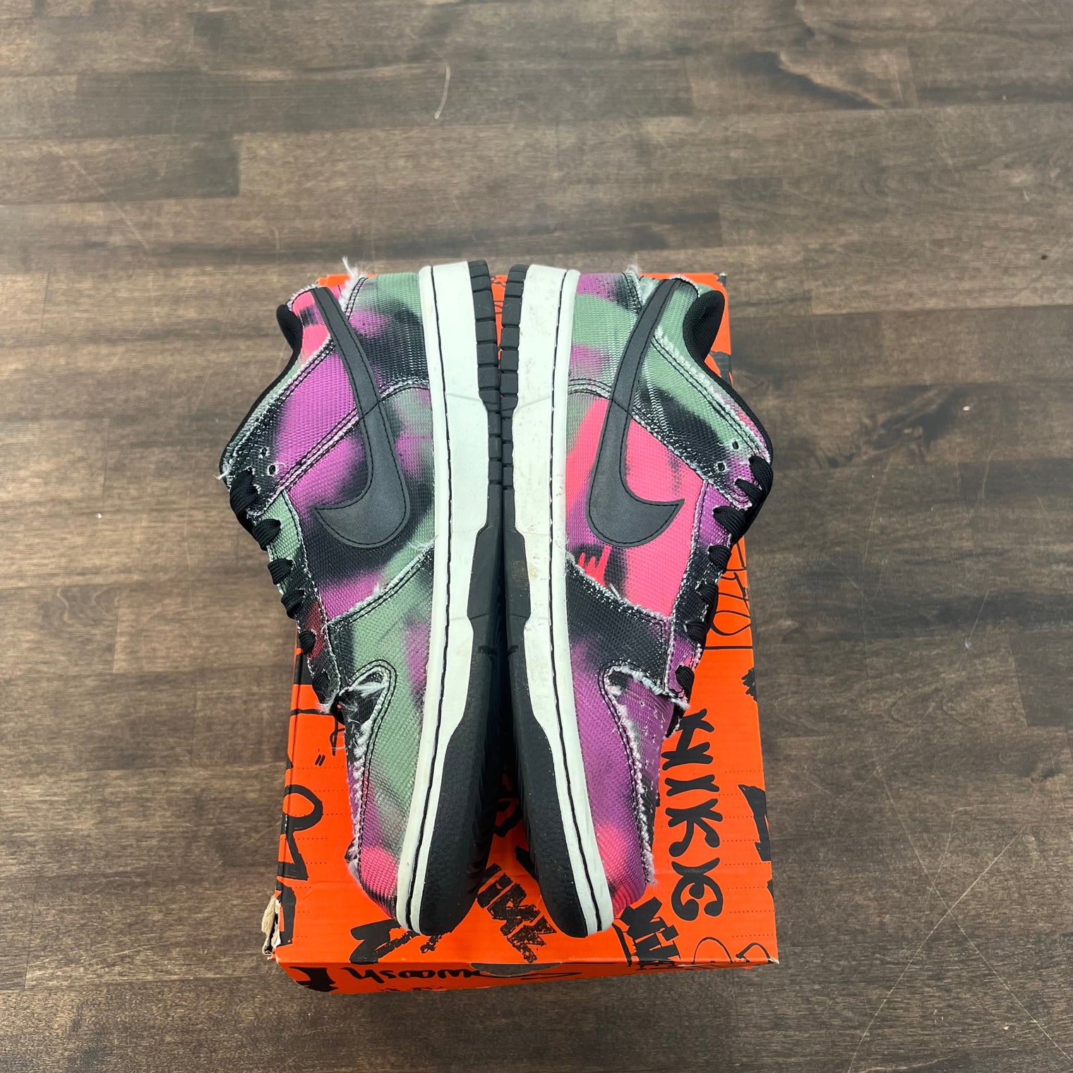 Graffiti Pink Dunk Low (USED)