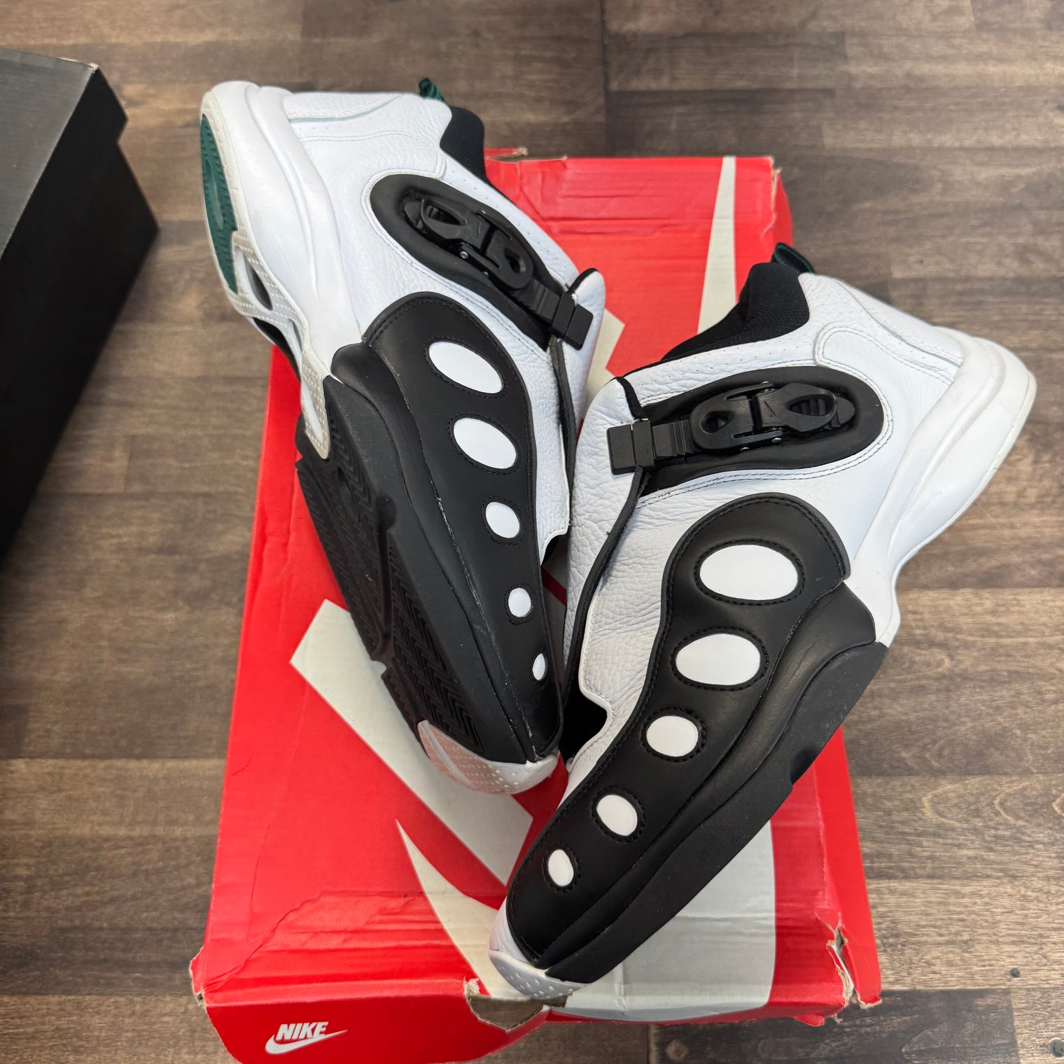 White Black Nike Zoom GP (USED)