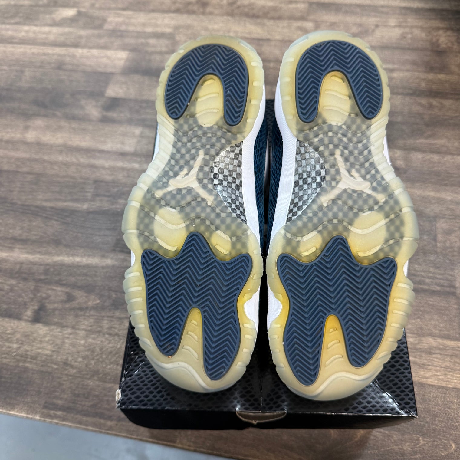 Snake Navy Jordan 11 Low (2019) (USED)