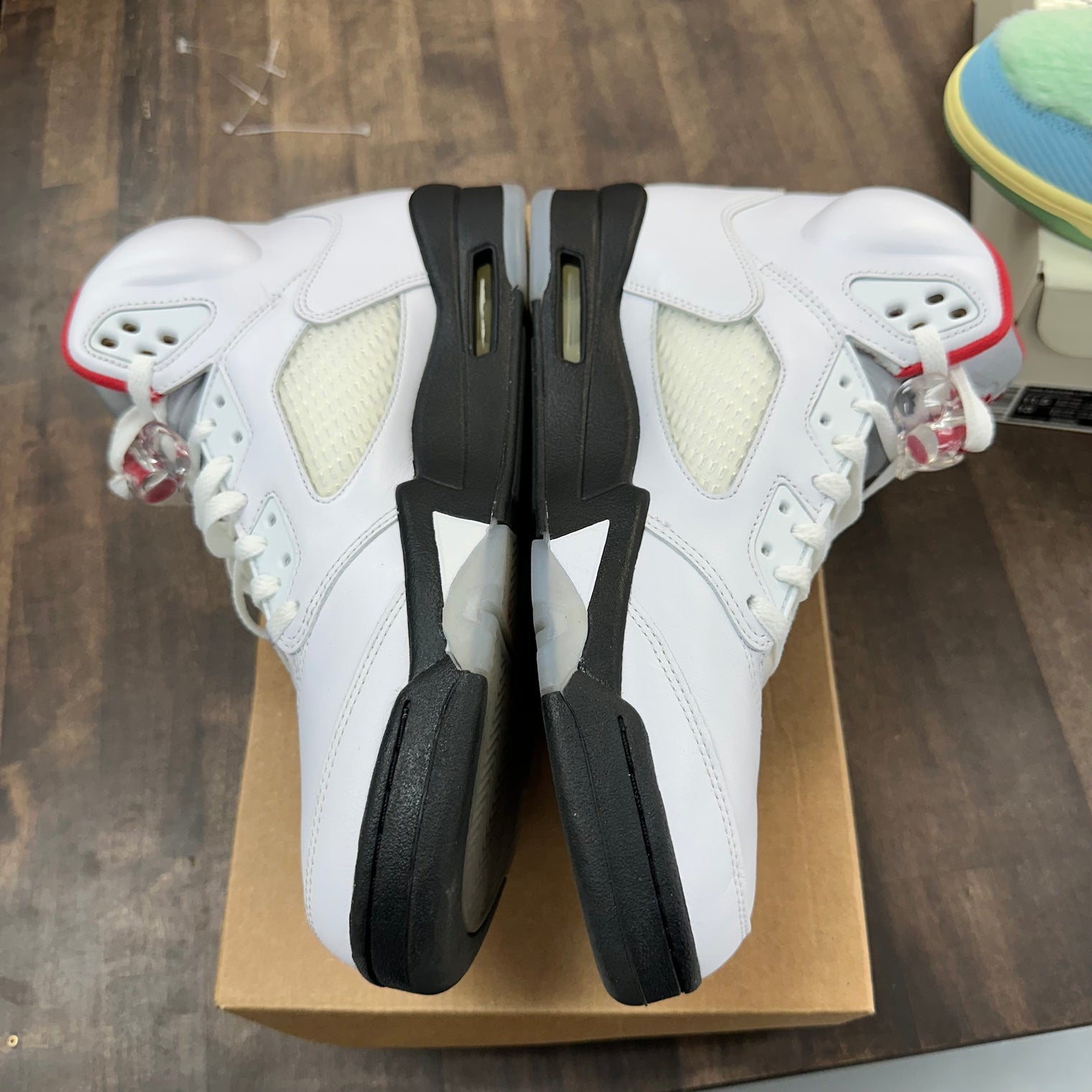 Fire Red Jordan 5 (USED,No Box)