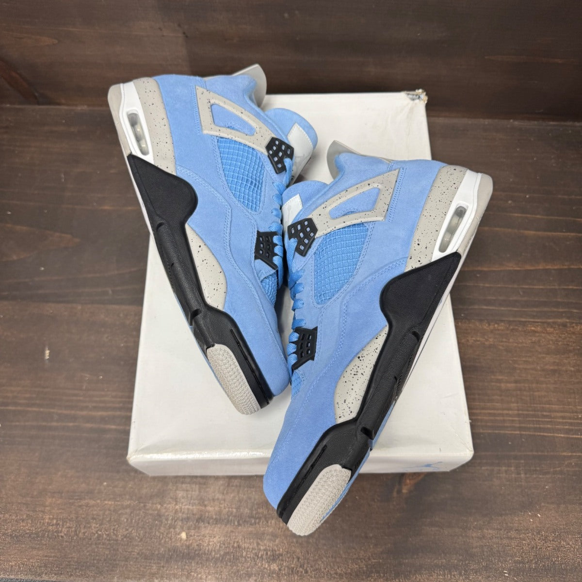 Jordan 4 Retro University Blue - Image 2