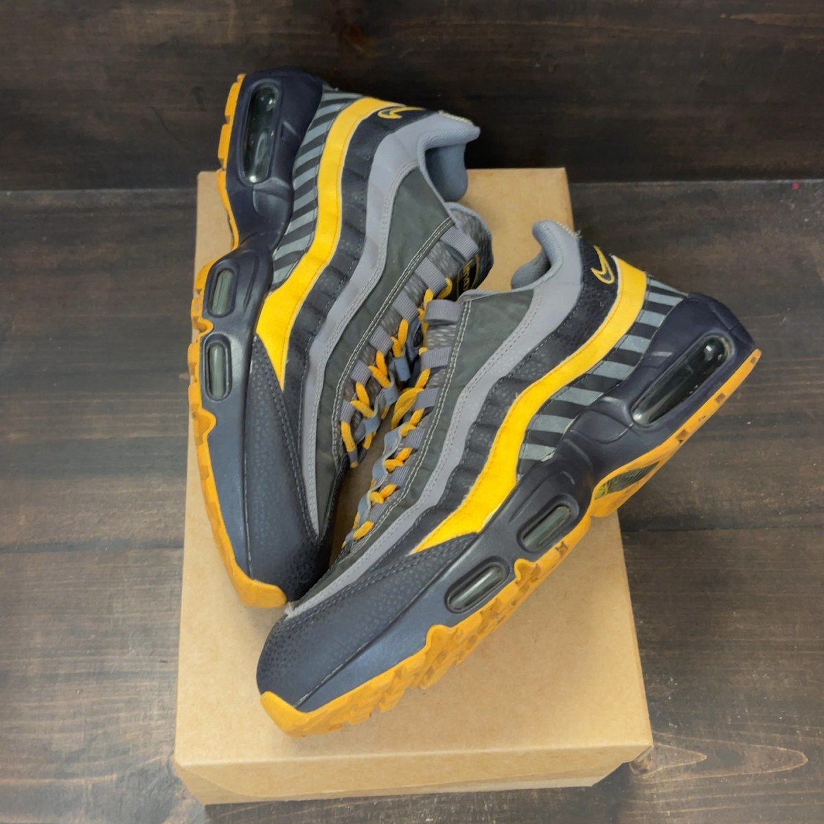 Nike Air Max 95 I-95 Pack Size 11 (Pre-Owned) - Image 2