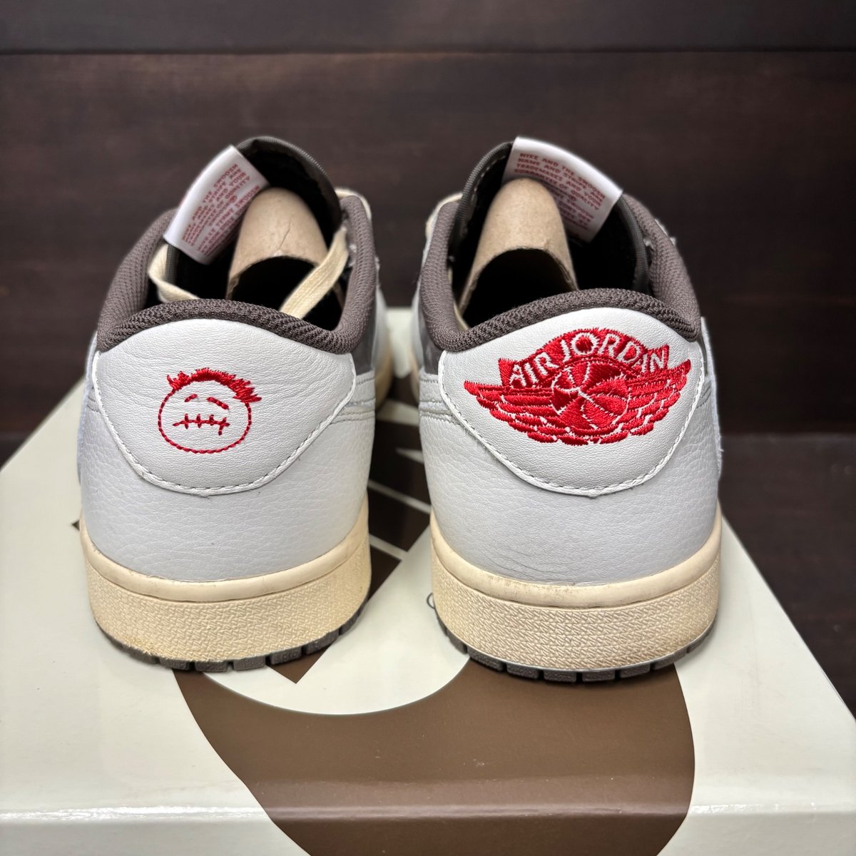 Jordan 1 Retro Low OG SP Travis Scott Reverse Mocha Size 10 (Pre-Owned) - sole