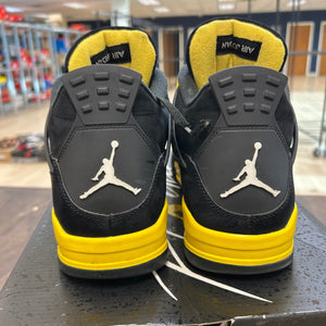 Jordan 4 Retro Thunder (2023) - Image 4