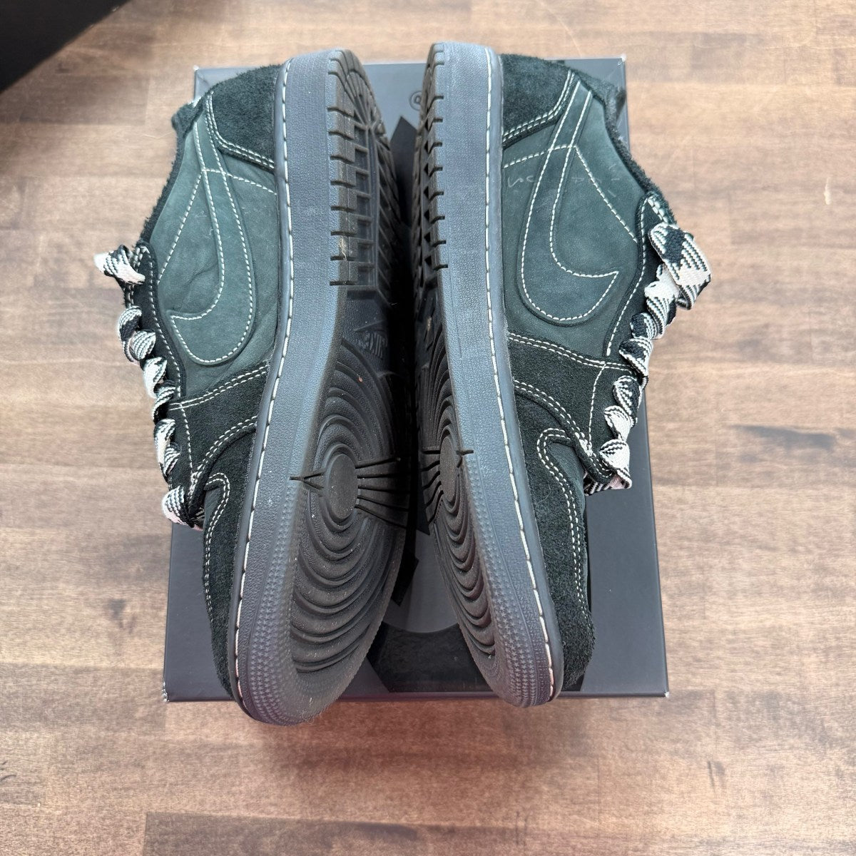 Jordan 1 Retro Low OG SP Travis Scott Black Phantom - Image 3