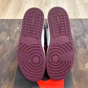 Jordan 1 Retro High OG Bordeaux - Image 5
