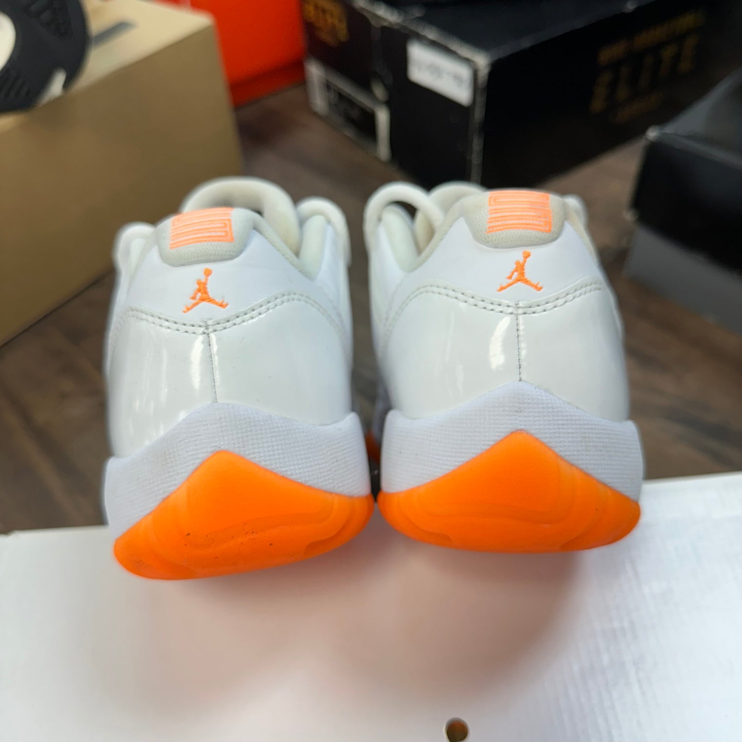 (W) Citrus Jordan 11 Low (USED)