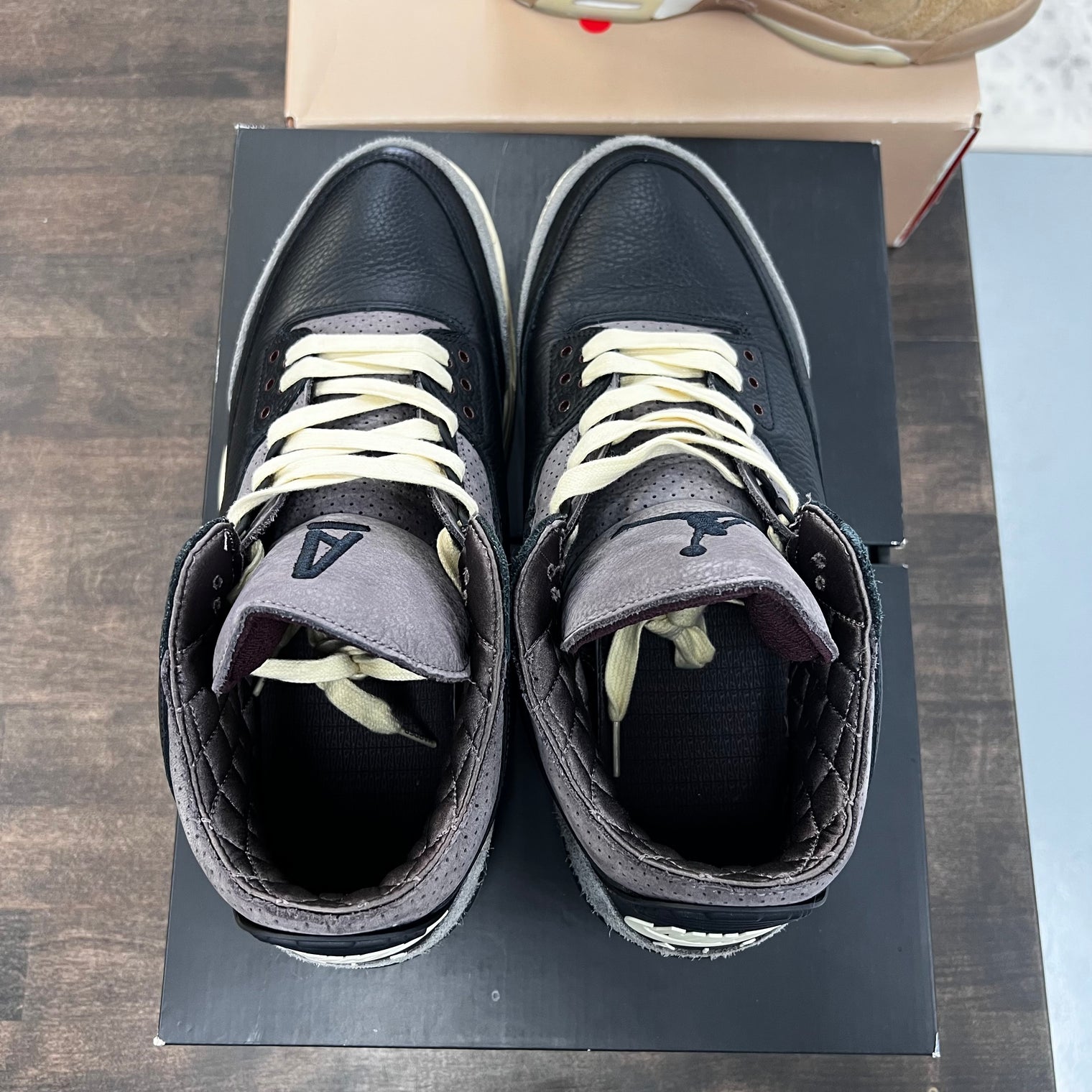 A Ma Maniere While Your Sleeping Jordan 3 (W) (USED)