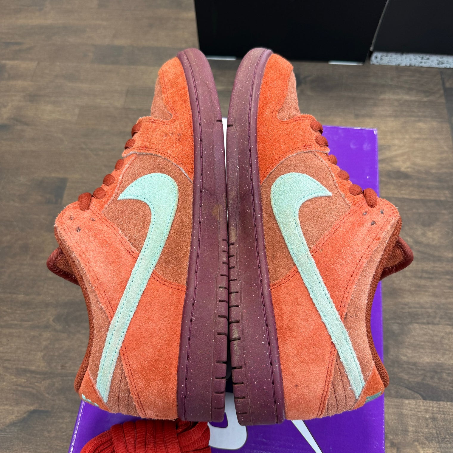 Mystic Red Nike SB Dunk Low (USED)